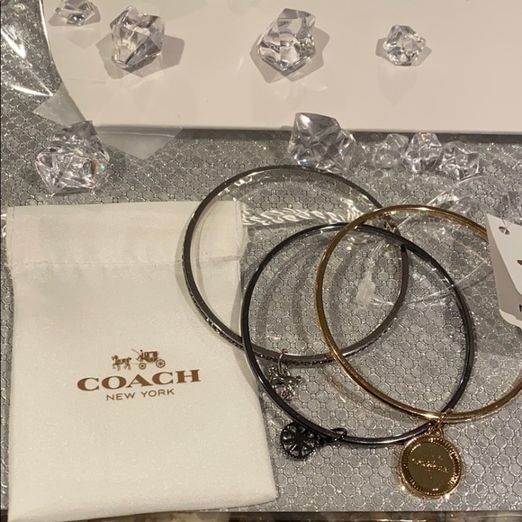 Never Used Coach 3 Tier Bangle - Picture 4 of 9